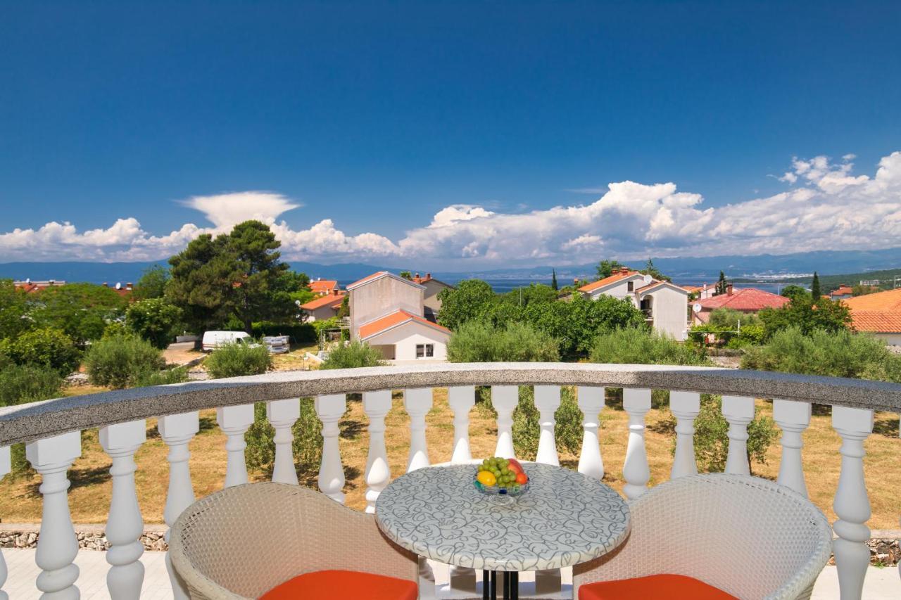 Vila Panorama By El-Pi Tours Malinska Exterior foto